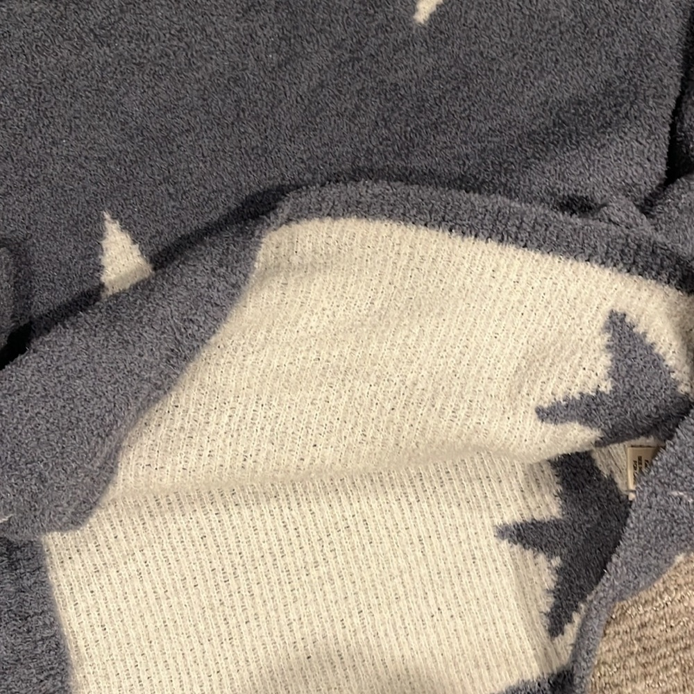 Sincerely Jules Blue Star Sweater - Picture 3 of 4